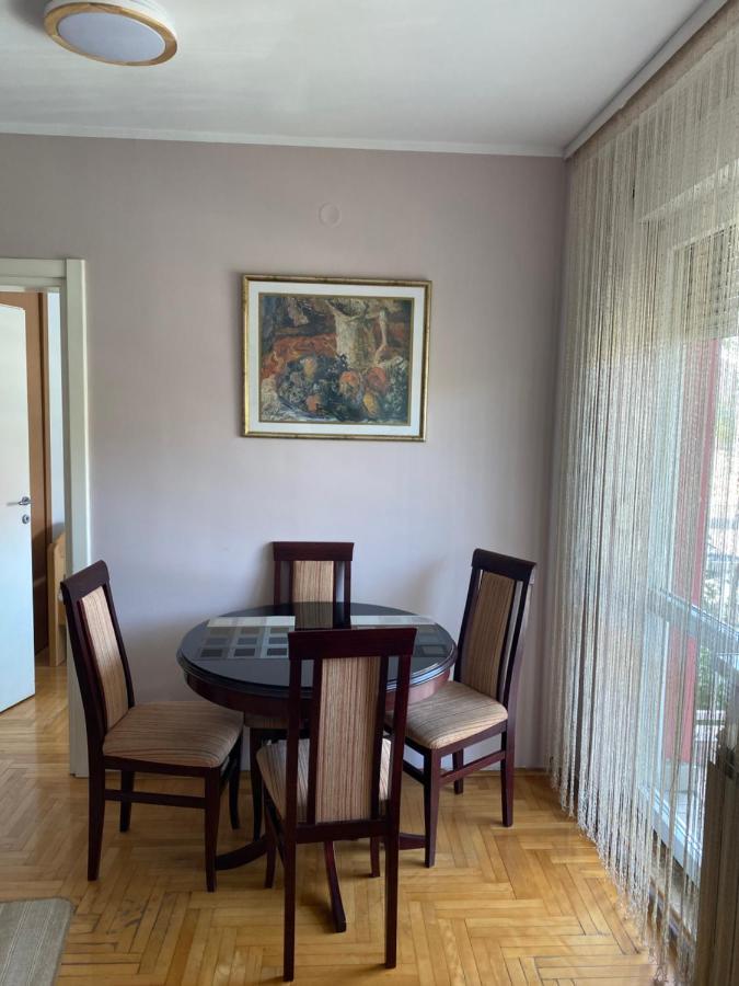 Hill Apartment Belgrado Esterno foto