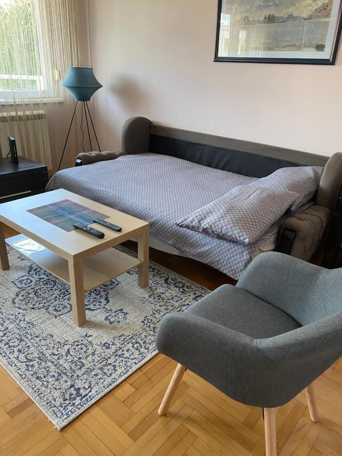 Hill Apartment Belgrado Esterno foto